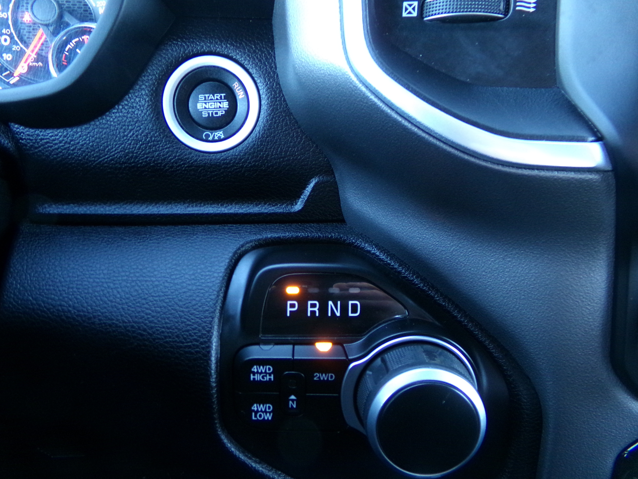 RAM 2500 Big Horn 4x4 Crew Cab 6'4" Box 2022