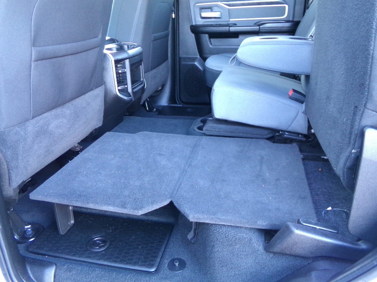 RAM 2500 Big Horn 4x4 Crew Cab 6'4" Box 2022