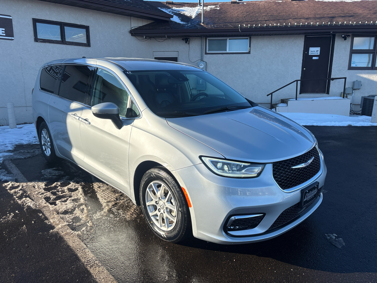 2023 Chrysler Pacifica Touring L FWD