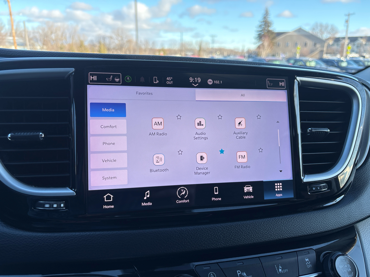 Chrysler Pacifica Touring L FWD 2023