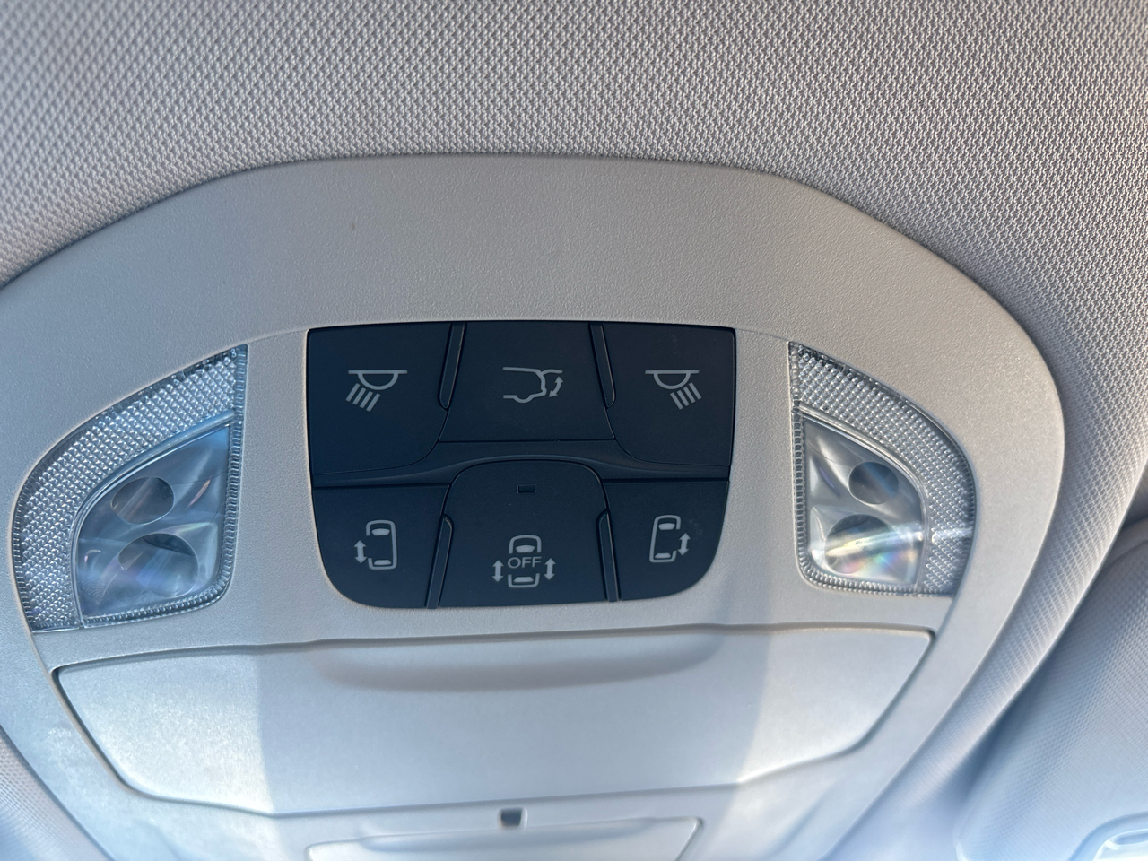 Chrysler Pacifica Touring L FWD 2023