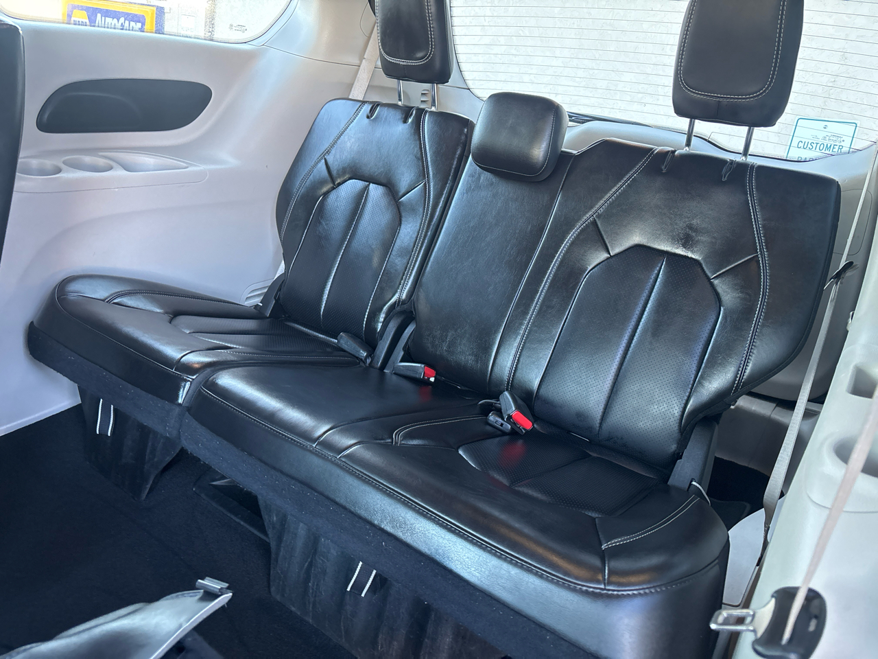 Chrysler Pacifica Touring L FWD 2023