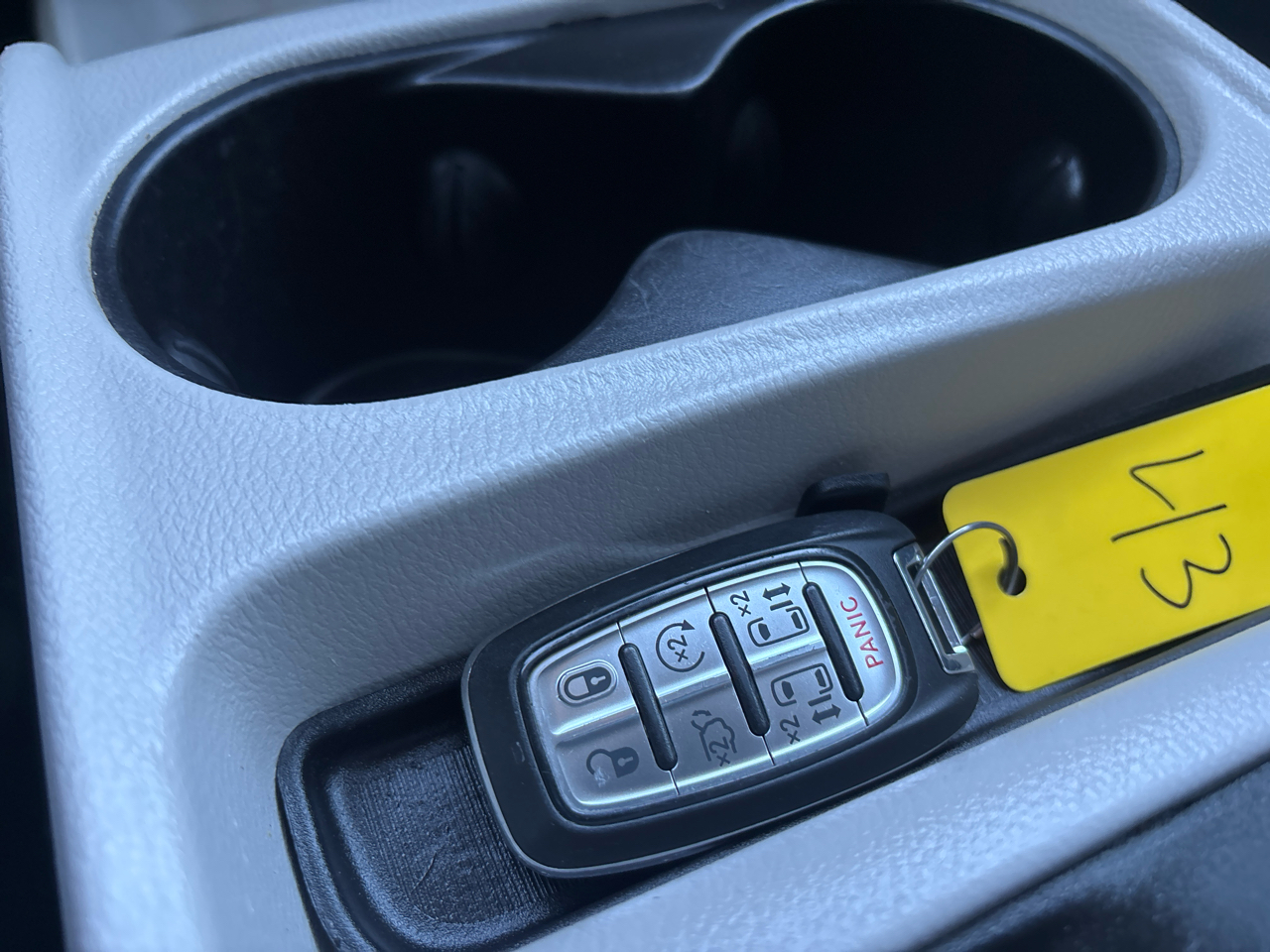 Chrysler Voyager LX FWD 2023