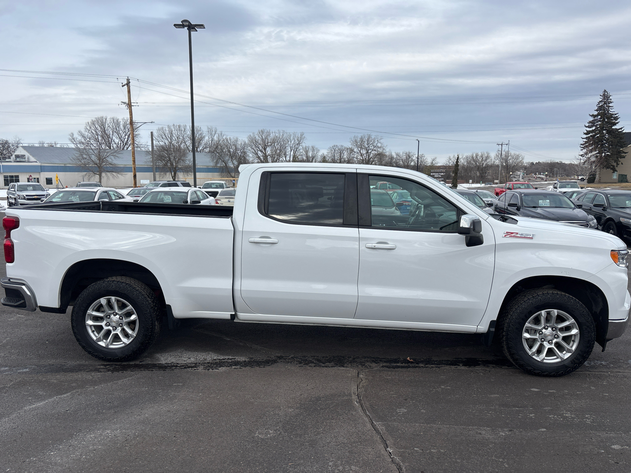 Chevrolet Silverado 1500 4WD Crew Cab 157" LT 2024