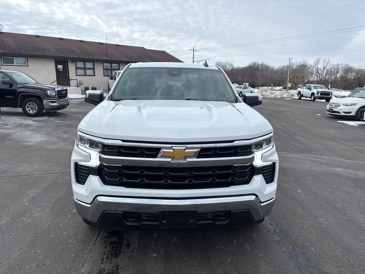 Chevrolet Silverado 1500 4WD Crew Cab 157" LT 2024