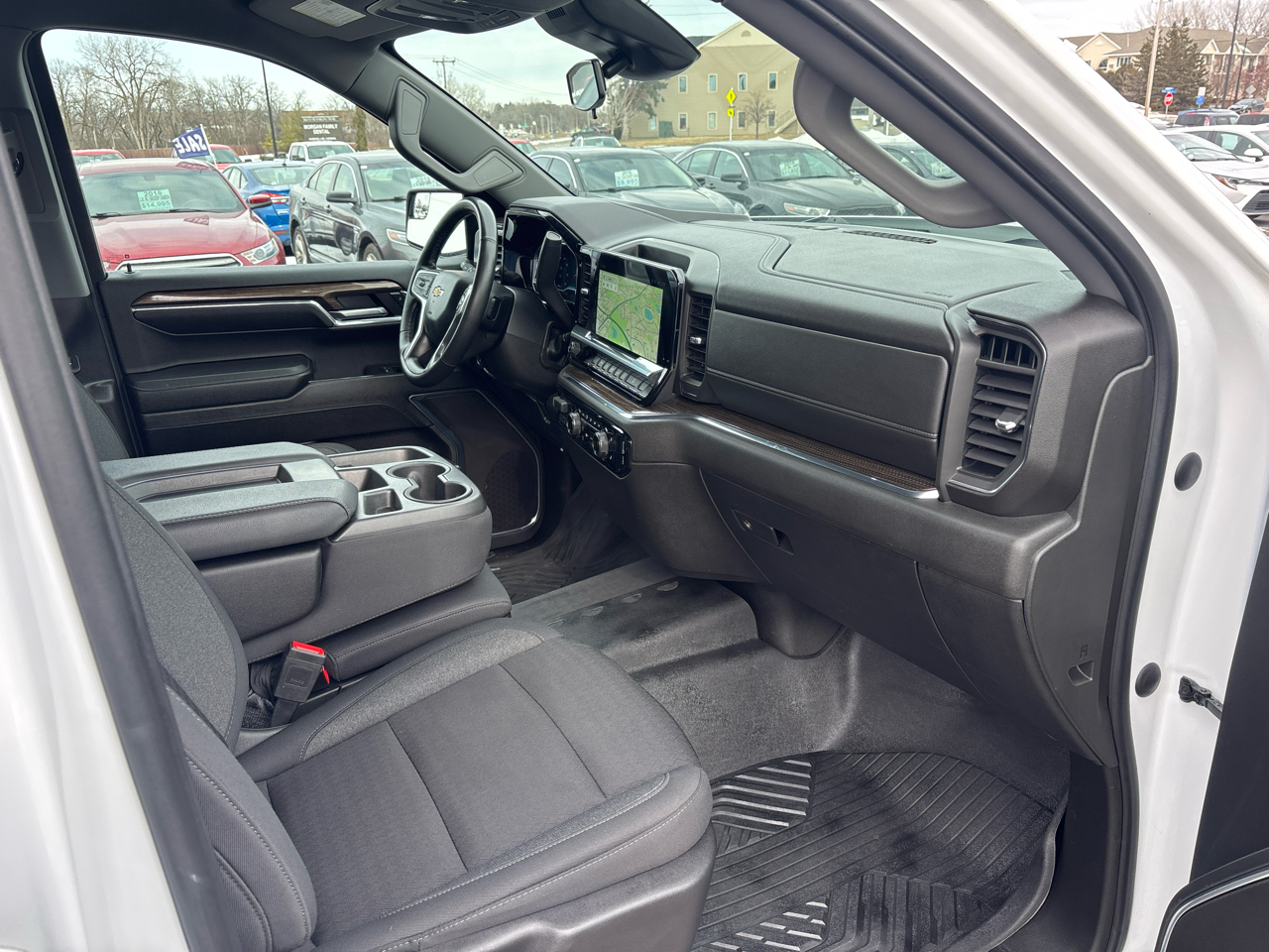 Chevrolet Silverado 1500 4WD Crew Cab 157" LT 2024