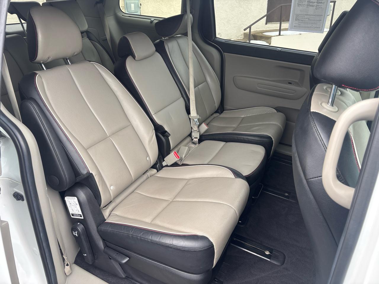 Kia Sedona EX FWD 2020