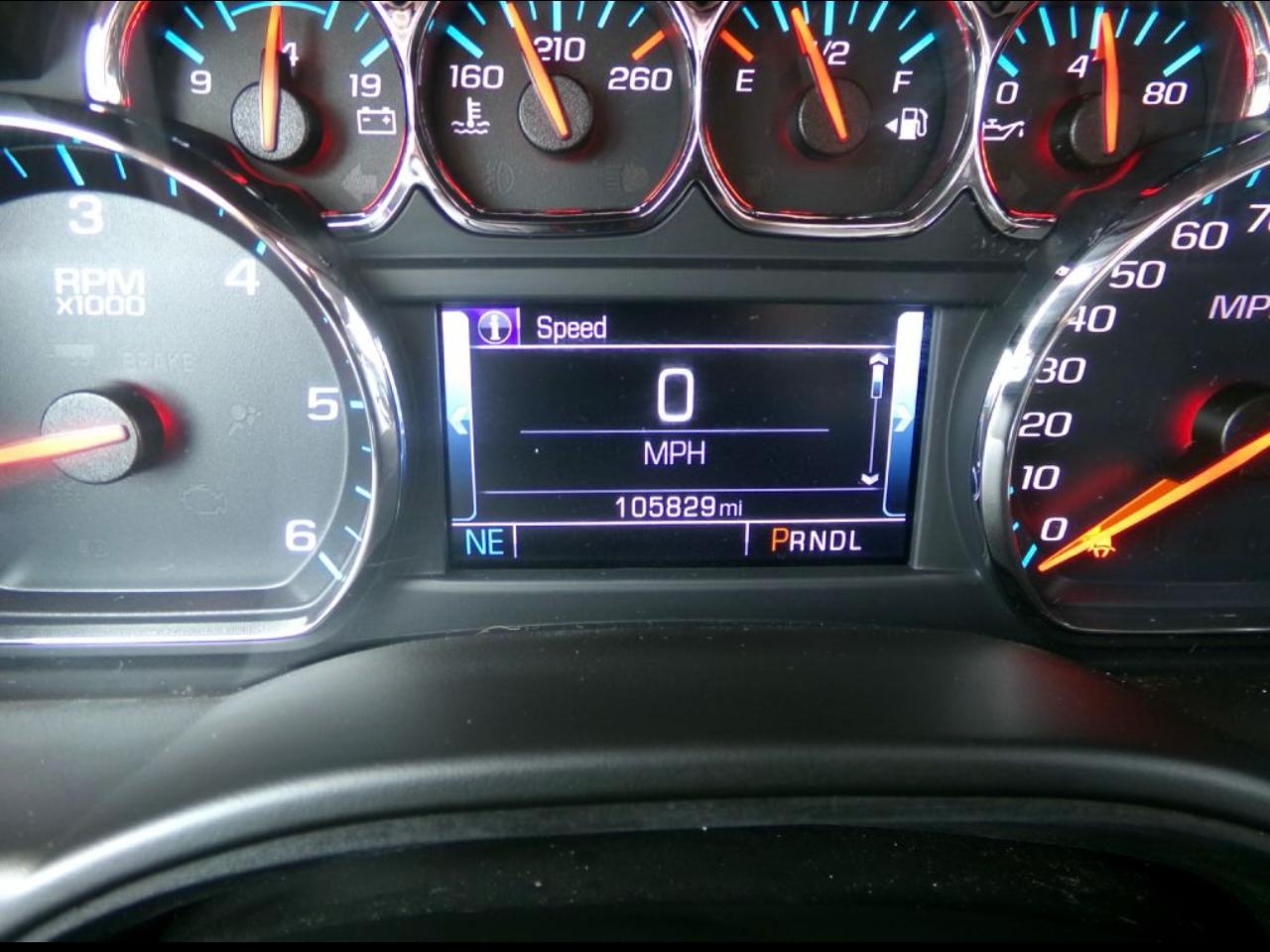 Chevrolet Suburban 4WD 4dr 1500 LT 2018