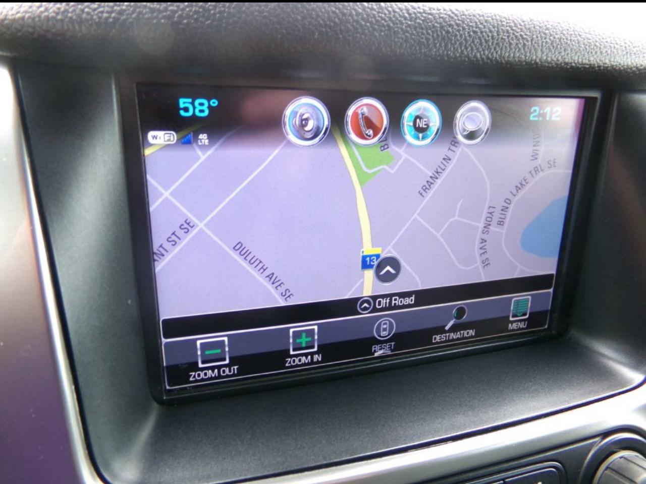 Chevrolet Suburban 4WD 4dr 1500 LT 2018