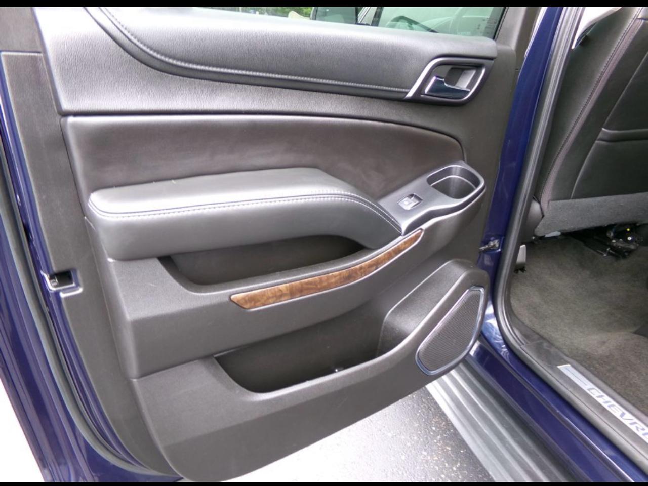 Chevrolet Suburban 4WD 4dr 1500 LT 2018