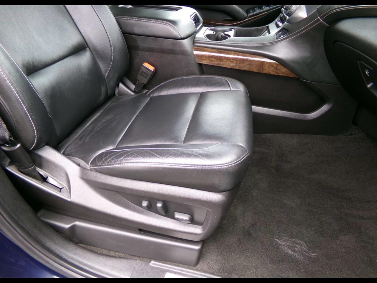 Chevrolet Suburban 4WD 4dr 1500 LT 2018