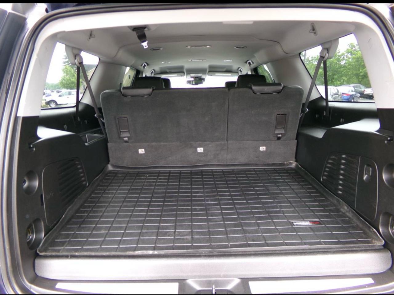 Chevrolet Suburban 4WD 4dr 1500 LT 2018