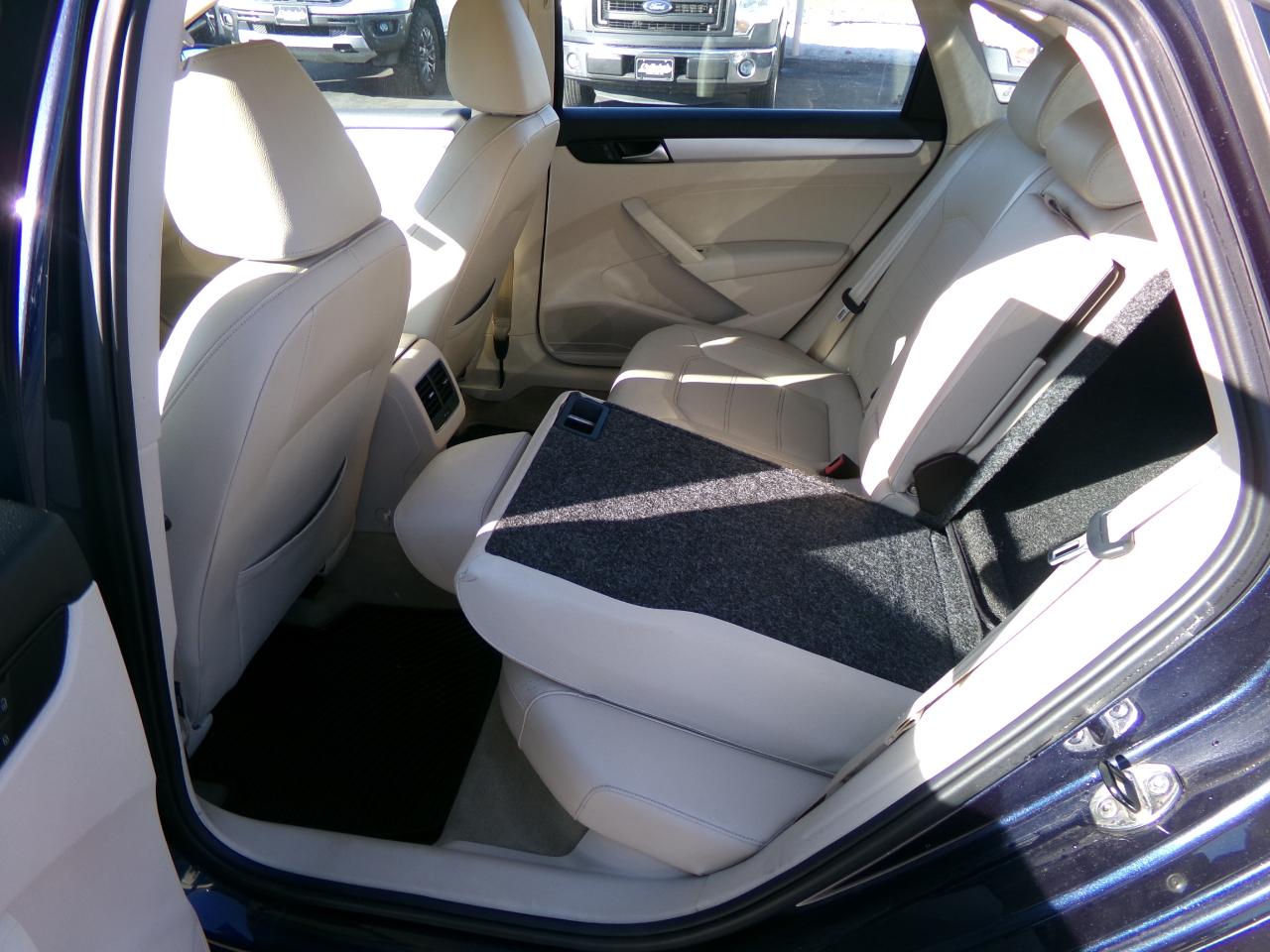 Volkswagen Passat  2013