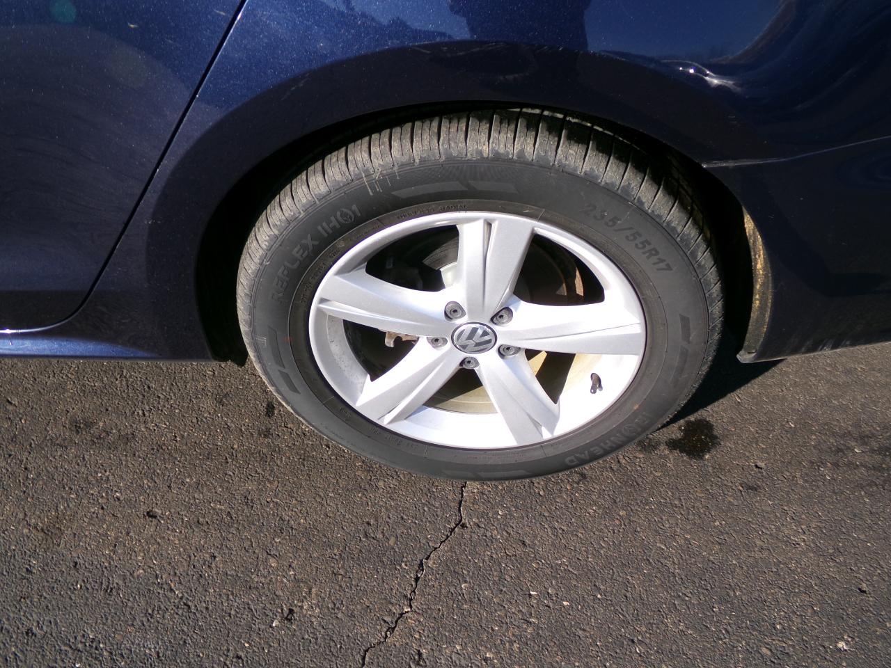 Volkswagen Passat  2013