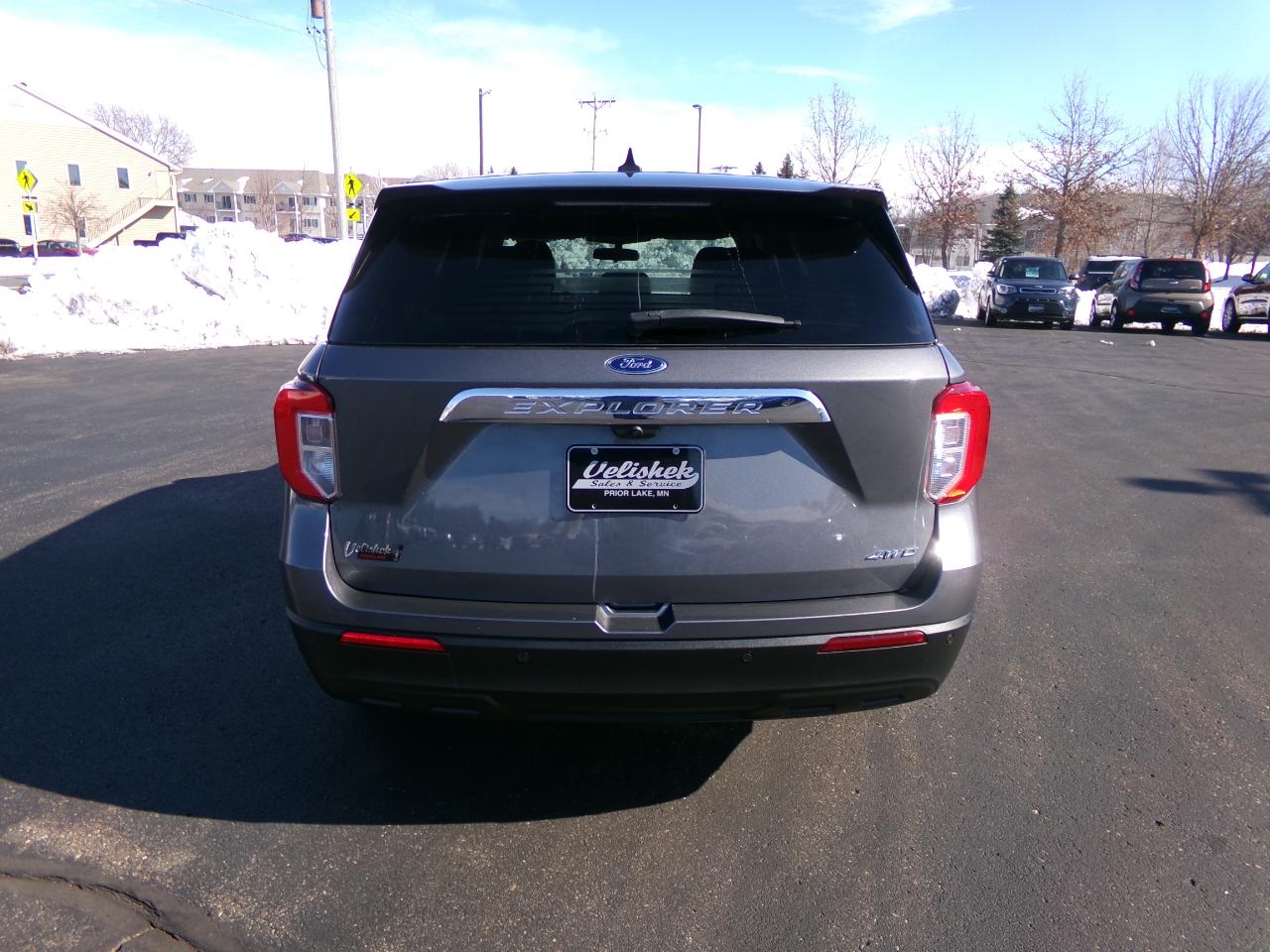 Ford Explorer Base 4WD 2023