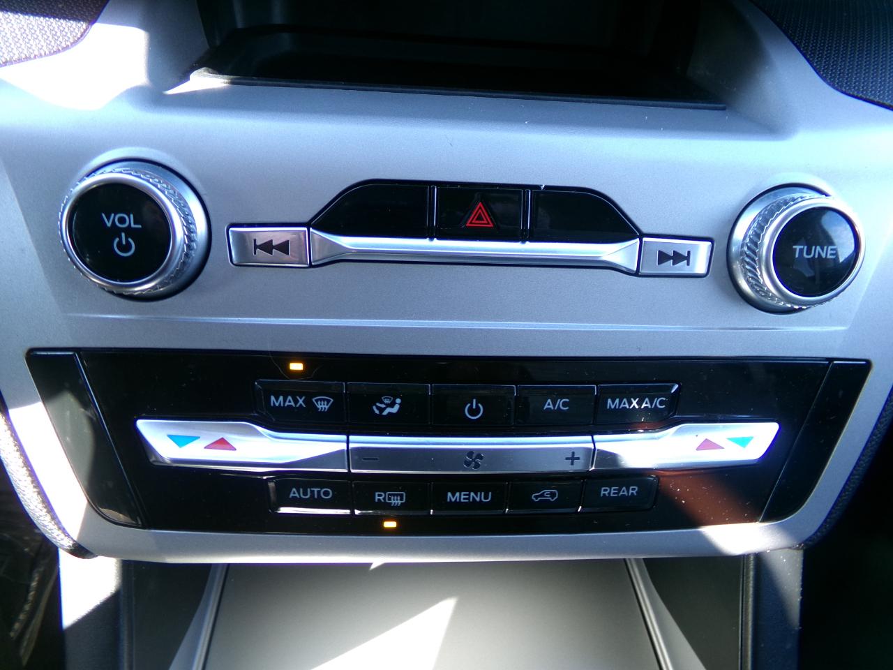 Ford Explorer Base 4WD 2023