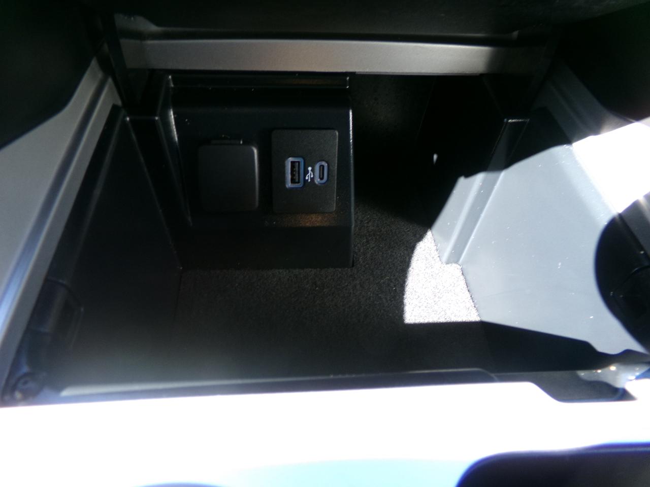 Ford Explorer Base 4WD 2023