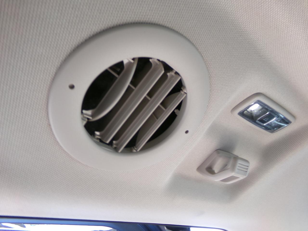 Ford Explorer Base 4WD 2023