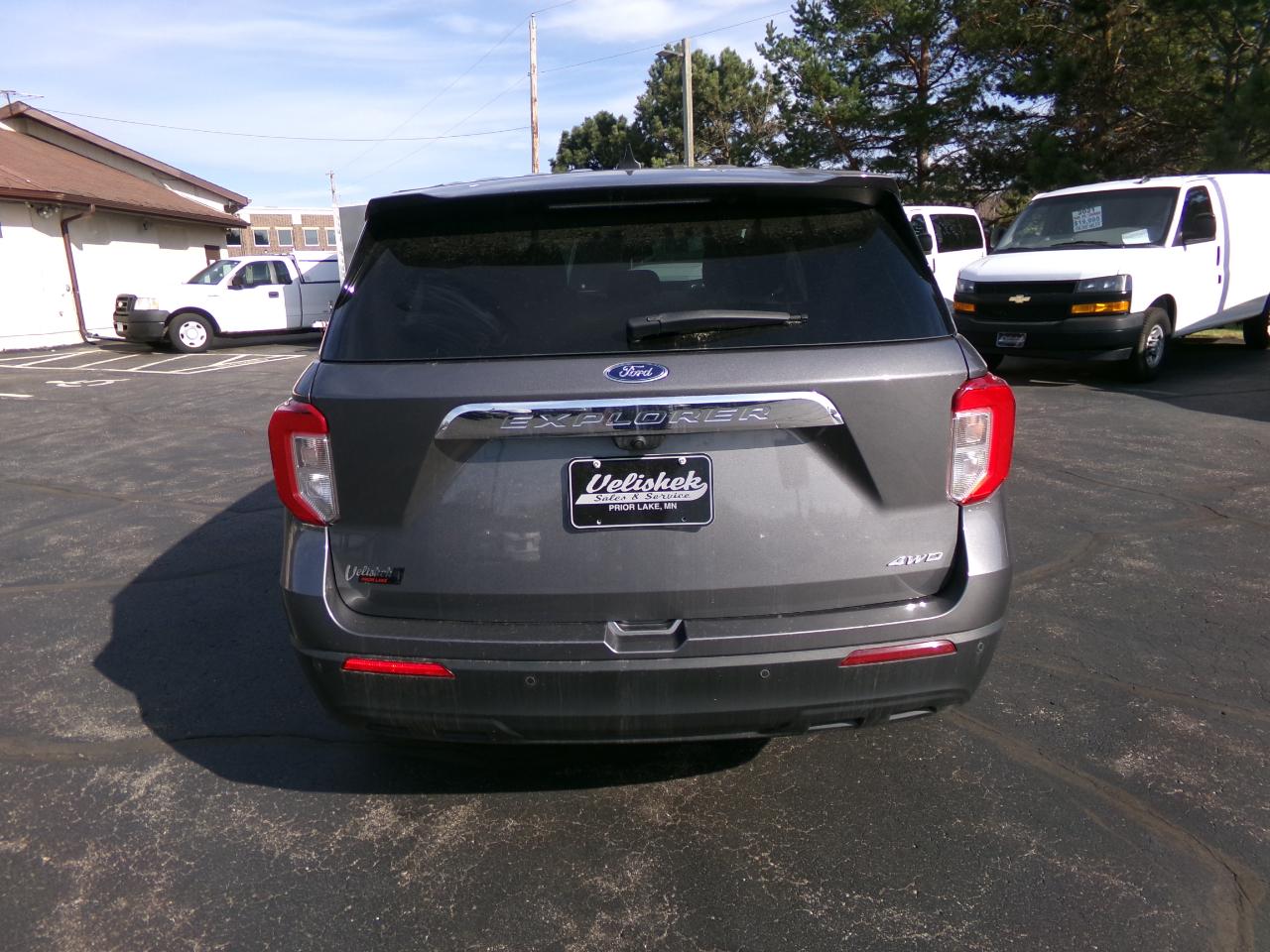Ford Explorer Base 4WD 2023