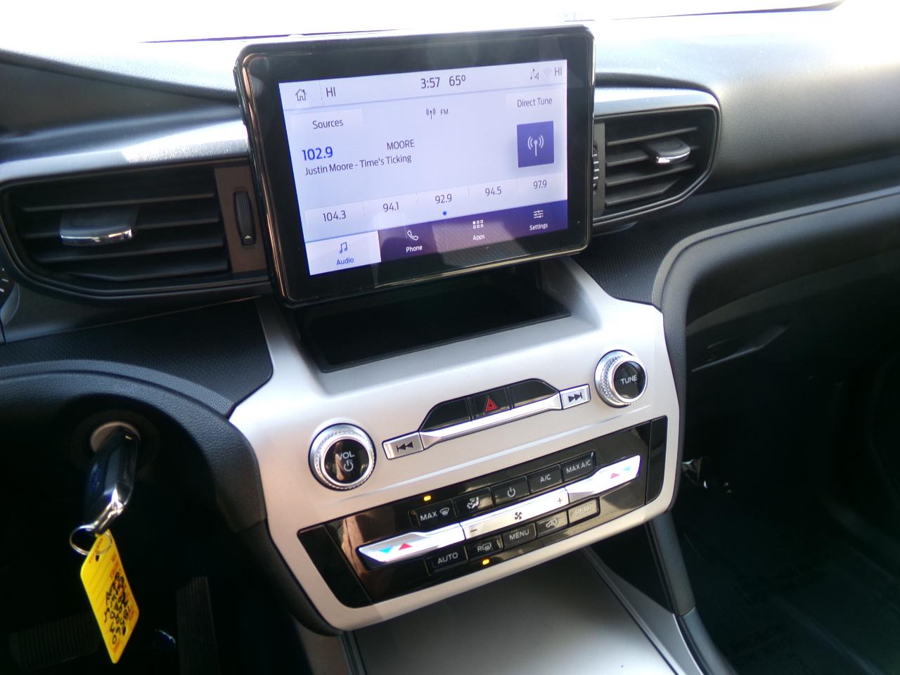 Ford Explorer Base 4WD 2023