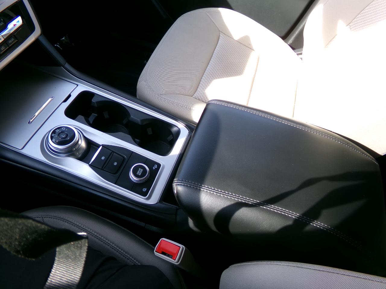 Ford Explorer Base 4WD 2023