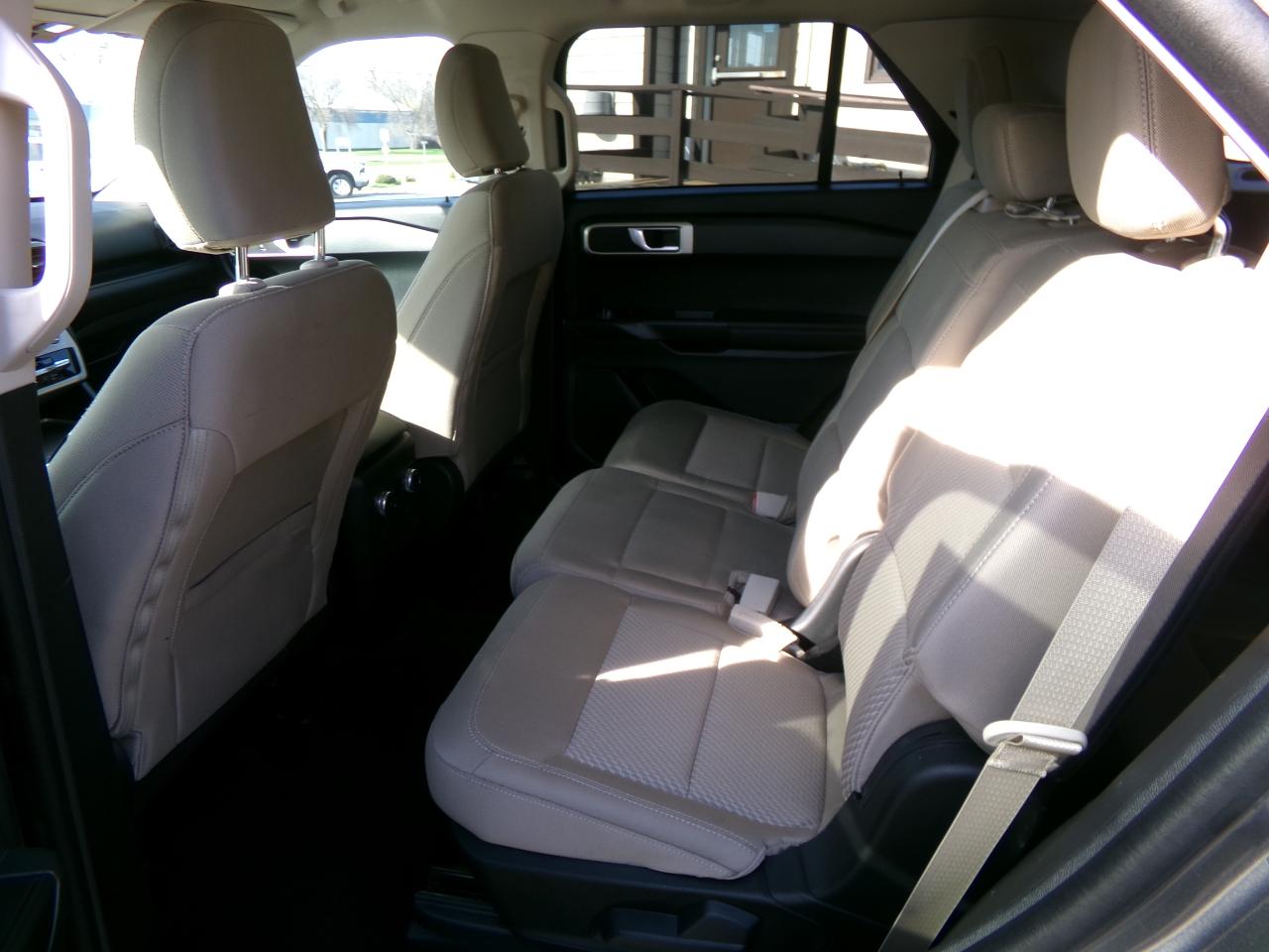 Ford Explorer Base 4WD 2023