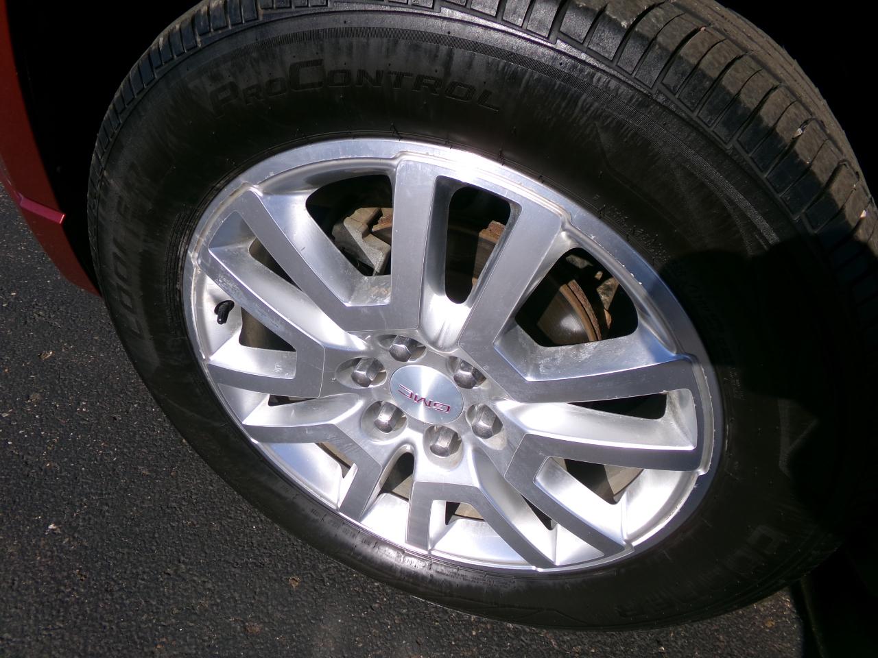 GMC Acadia AWD 4dr Denali 2015