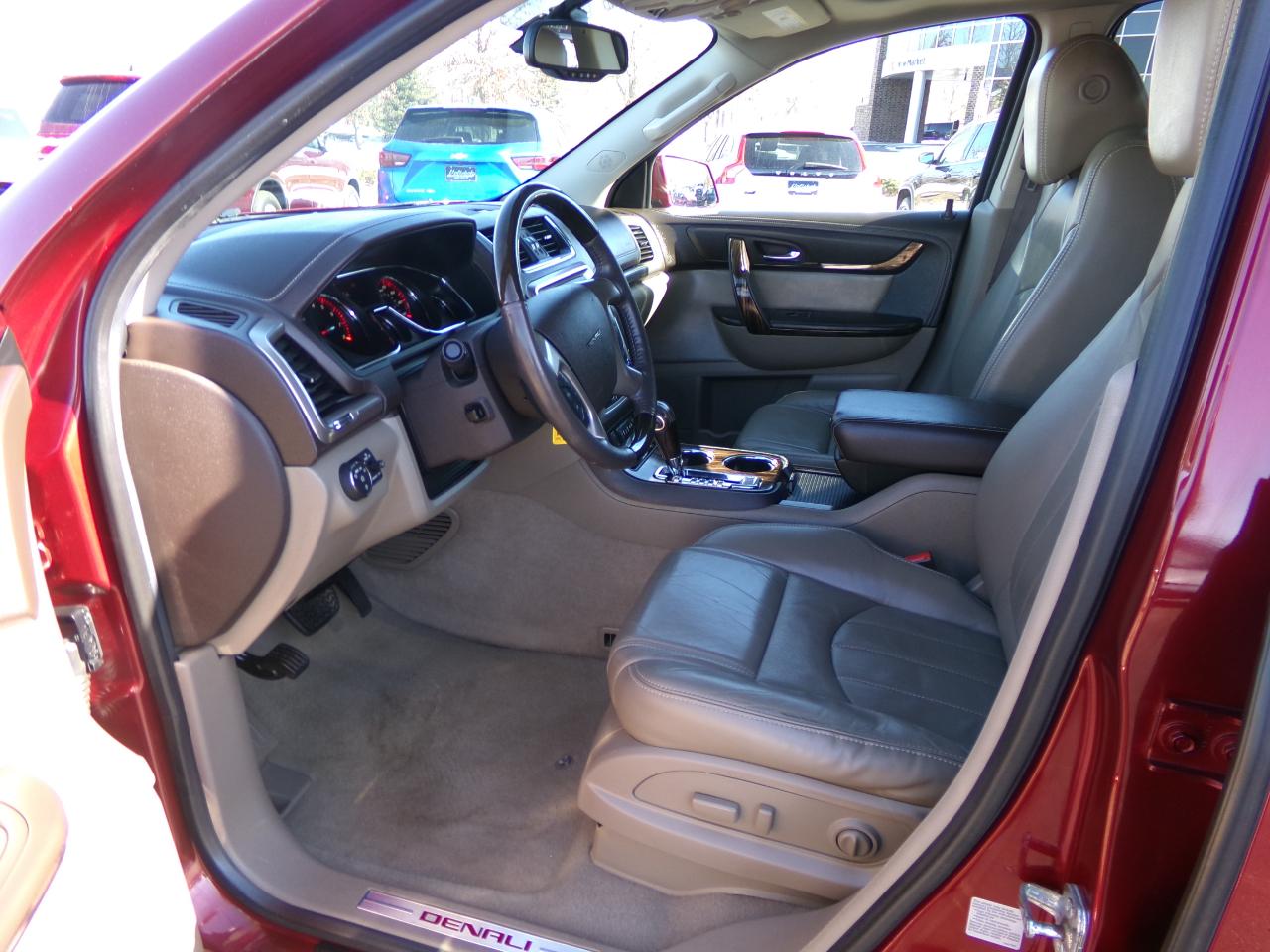 GMC Acadia AWD 4dr Denali 2015