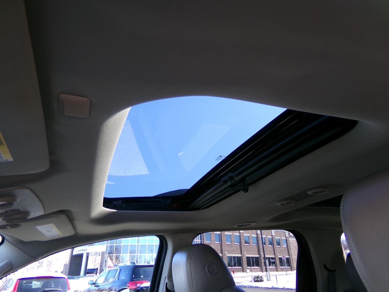 GMC Acadia AWD 4dr Denali 2015