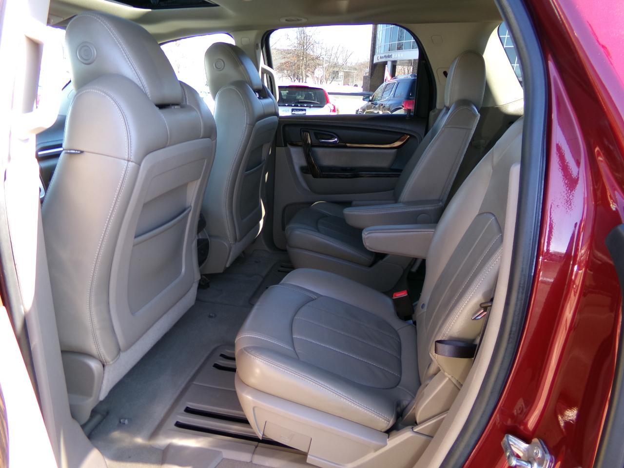 GMC Acadia AWD 4dr Denali 2015