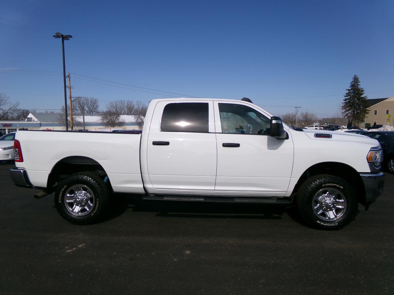 RAM 2500 Tradesman 4WD 2023