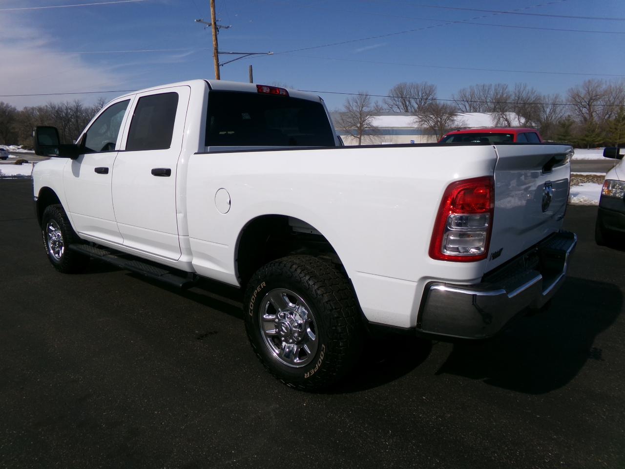 RAM 2500 Tradesman 4WD 2023