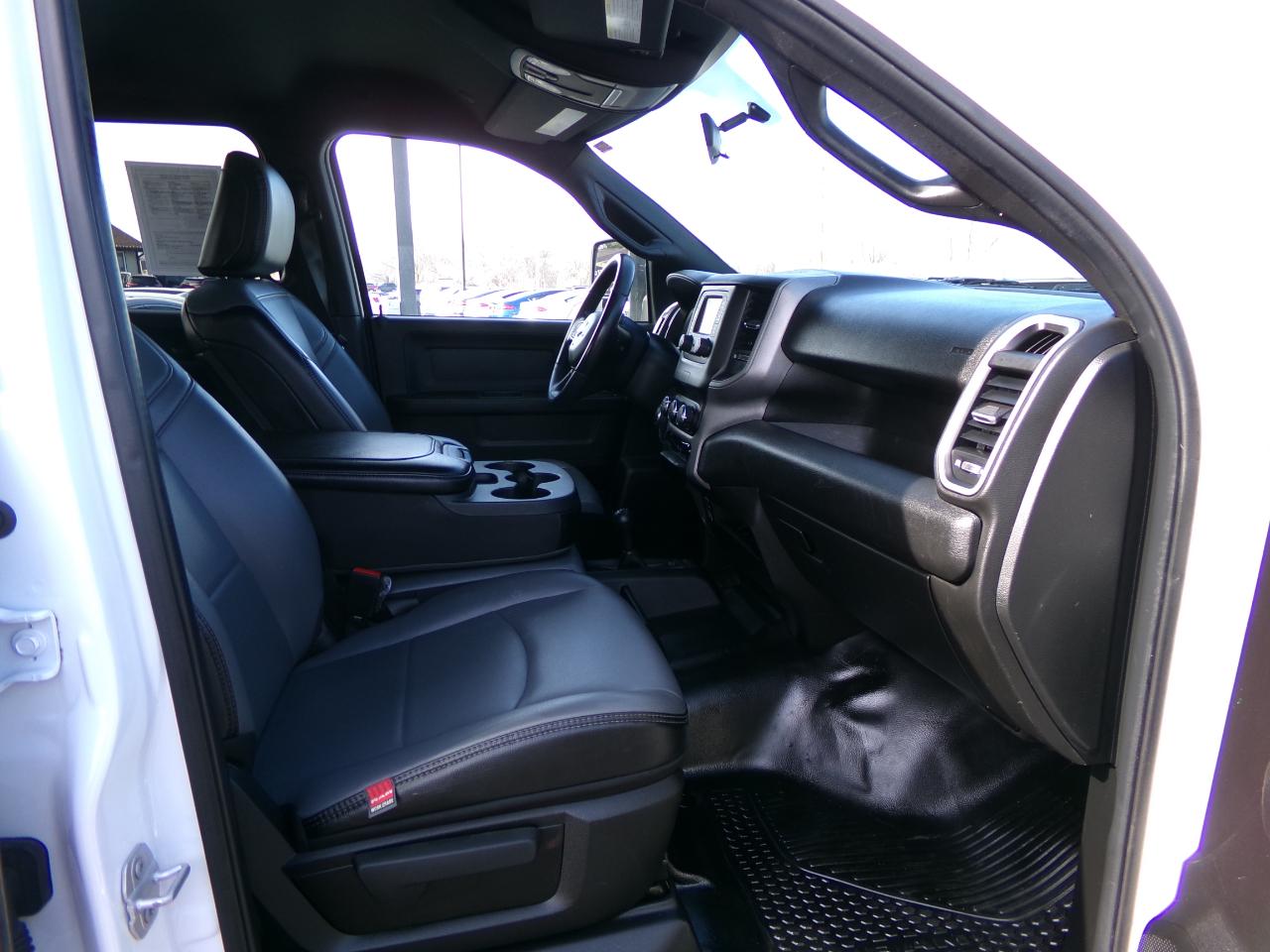 RAM 2500 Tradesman 4WD 2023