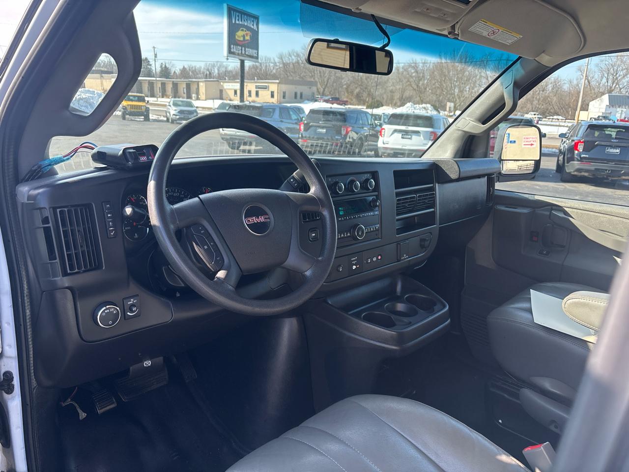 GMC Savana Passenger RWD 3500 135" LS 2018