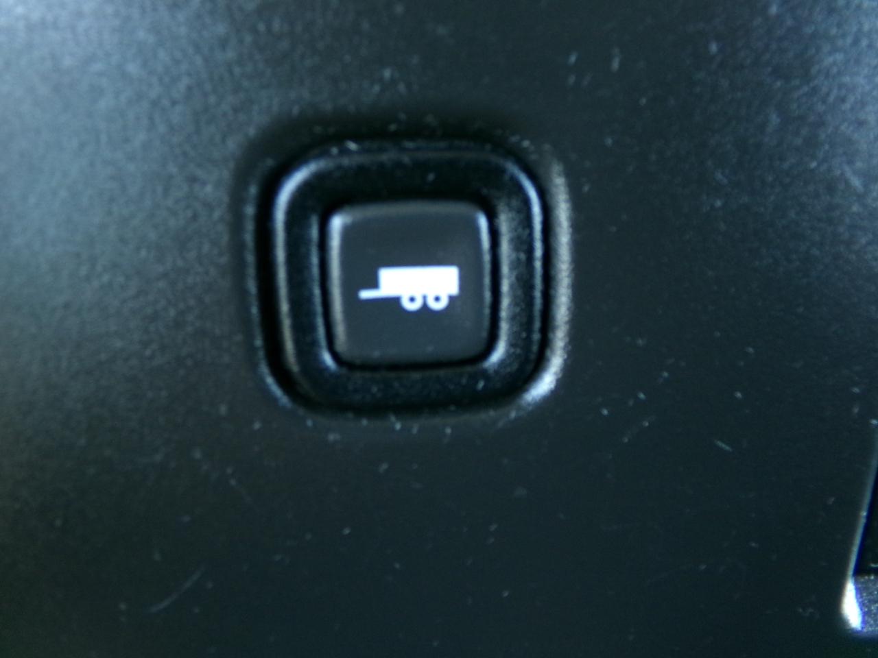 GMC Savana Passenger RWD 3500 135" LS 2018