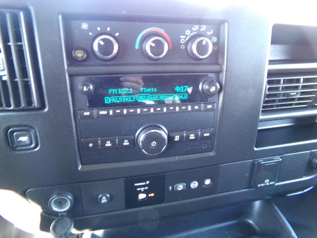 GMC Savana Passenger RWD 3500 135" LS 2018