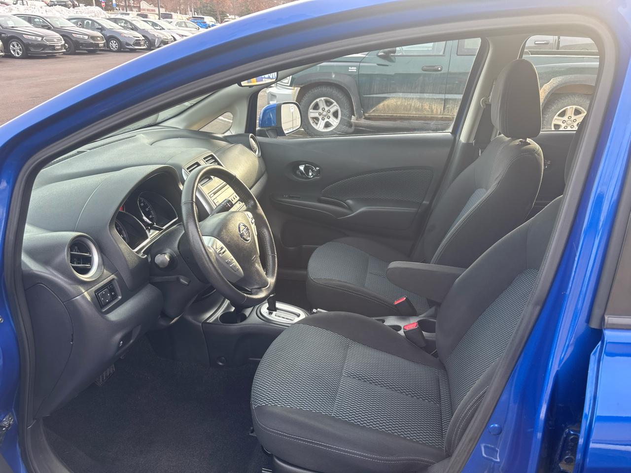 Nissan Versa Note 5dr HB CVT 1.6 SV 2014