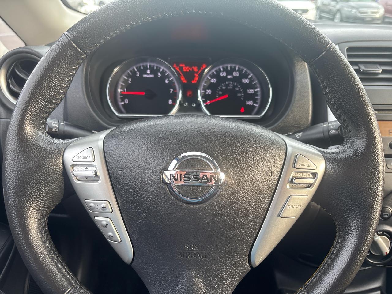 Nissan Versa Note 5dr HB CVT 1.6 SV 2014