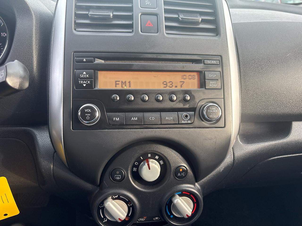 Nissan Versa Note 5dr HB CVT 1.6 SV 2014