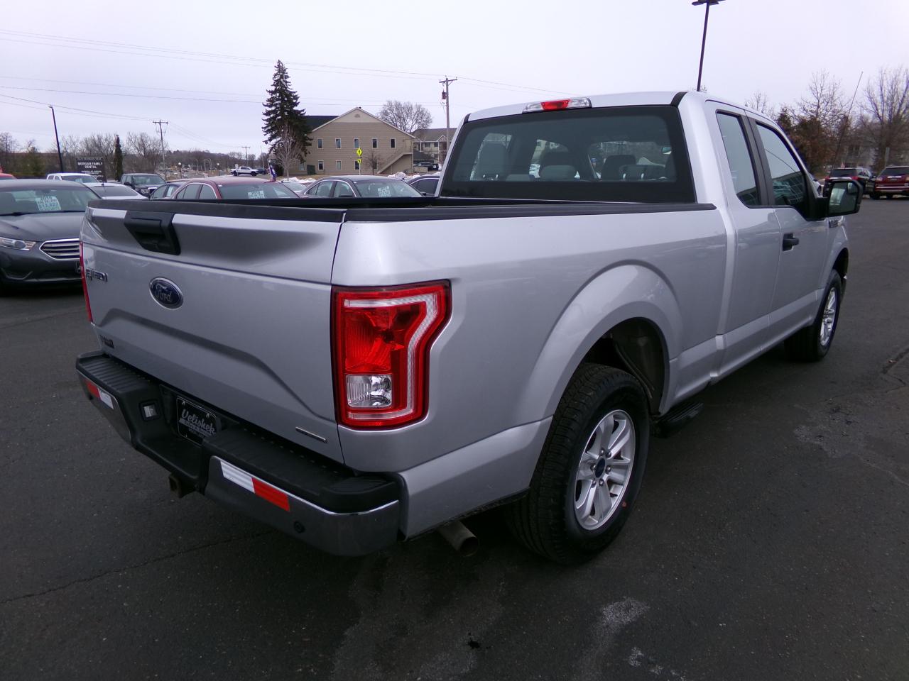 Ford F-150 XL 2WD SuperCab 6.5' Box 2017