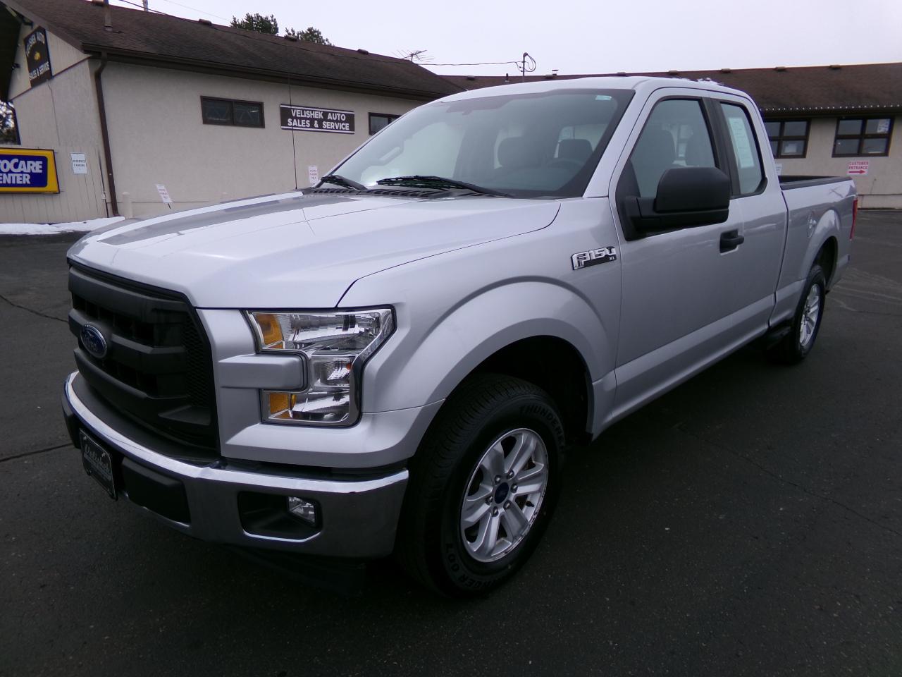 Ford F-150 XL 2WD SuperCab 6.5' Box 2017