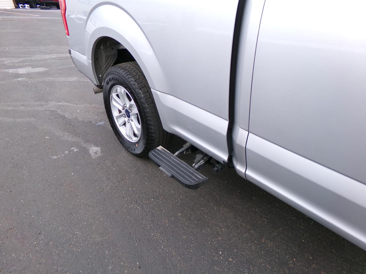 Ford F-150 XL 2WD SuperCab 6.5' Box 2017