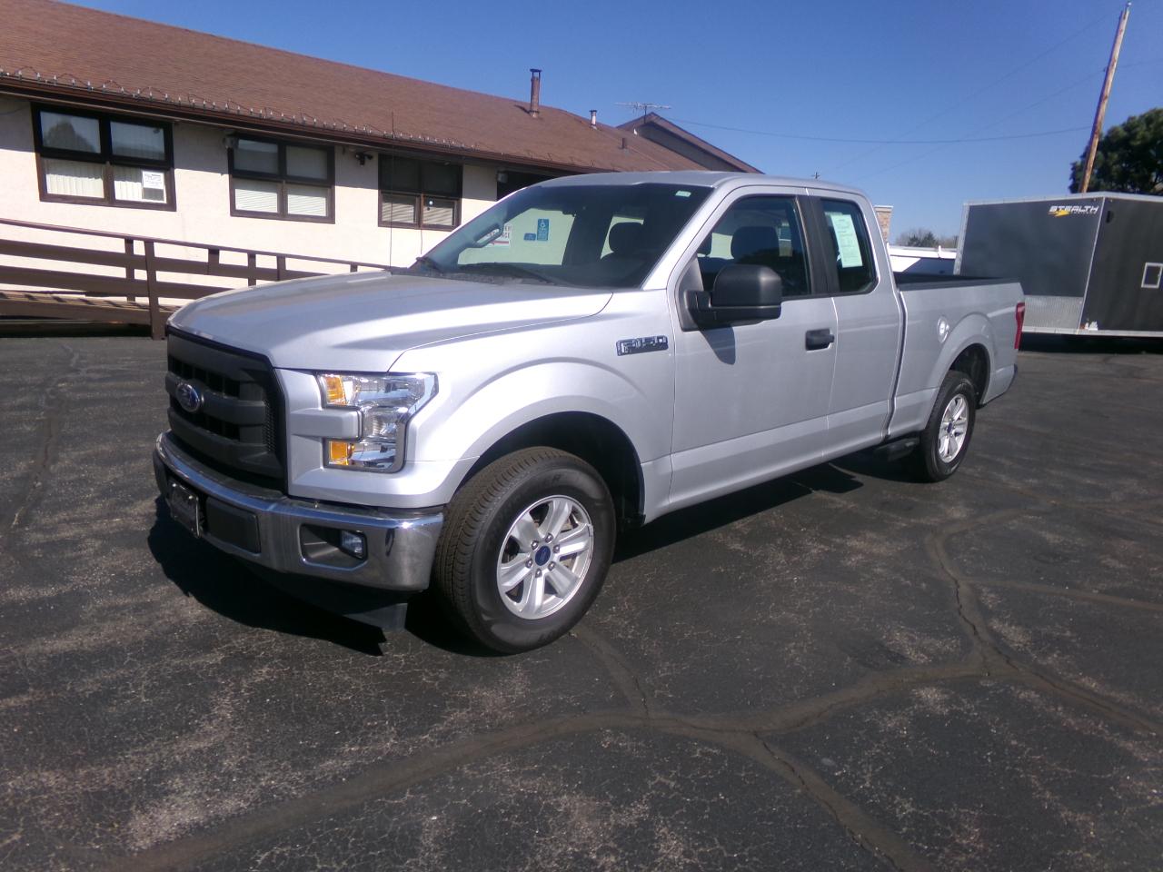 Ford F-150 XL 2WD SuperCab 6.5' Box 2017