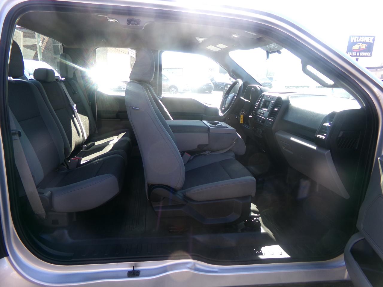 Ford F-150 XL 2WD SuperCab 6.5' Box 2017