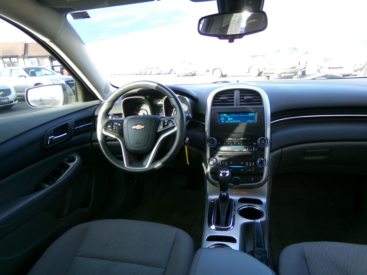 Chevrolet Malibu 4dr Sdn LS w/1FL 2015