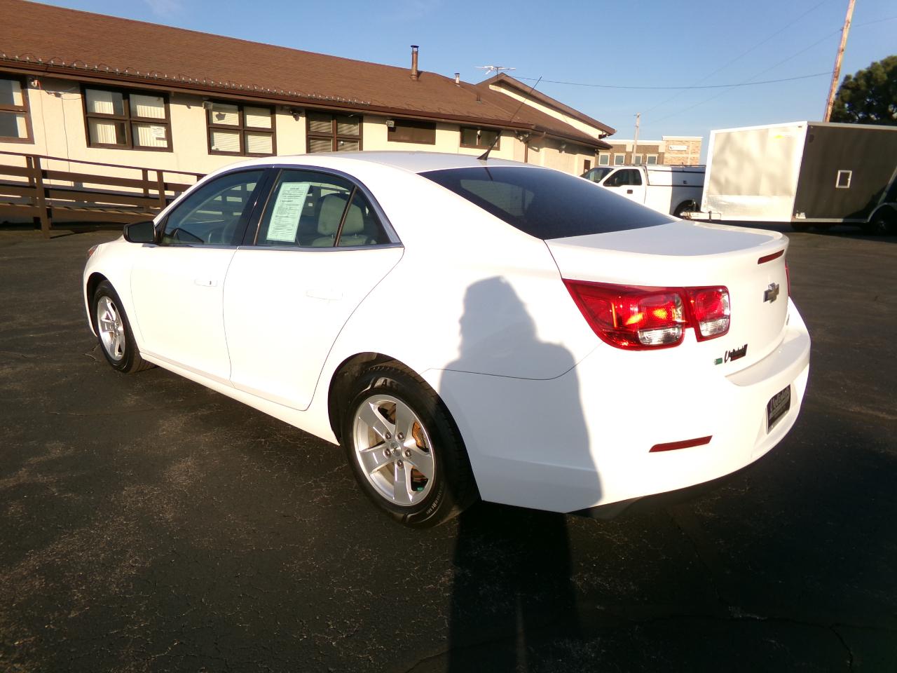 Chevrolet Malibu 4dr Sdn LS w/1FL 2015