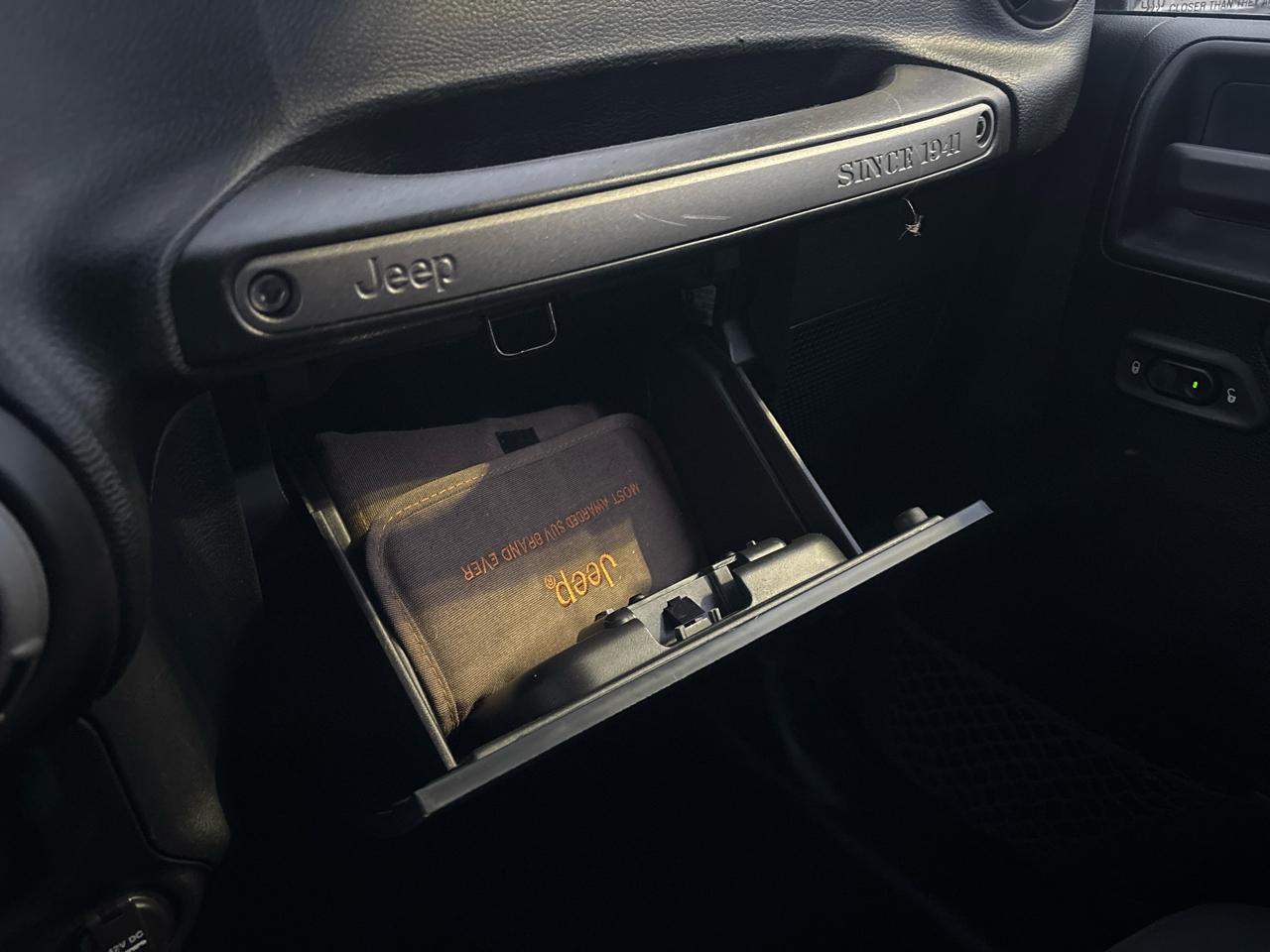 Jeep Wrangler 4WD 2dr Sport 2016