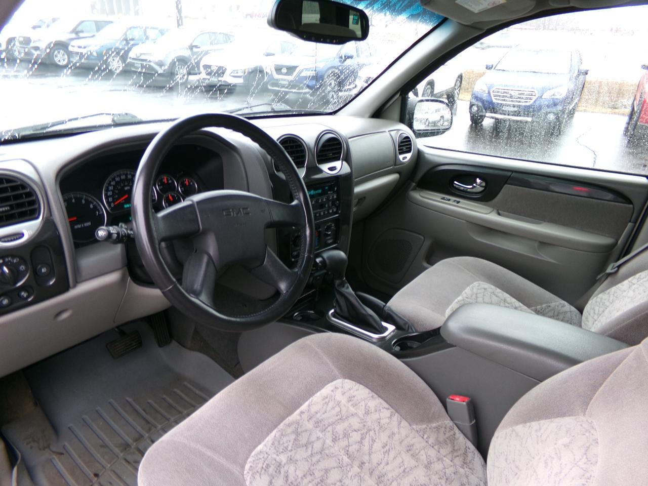 GMC Envoy 4dr 4WD SLE 2003