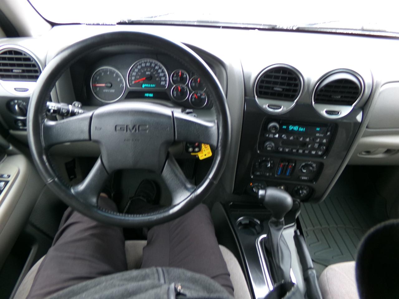 GMC Envoy 4dr 4WD SLE 2003