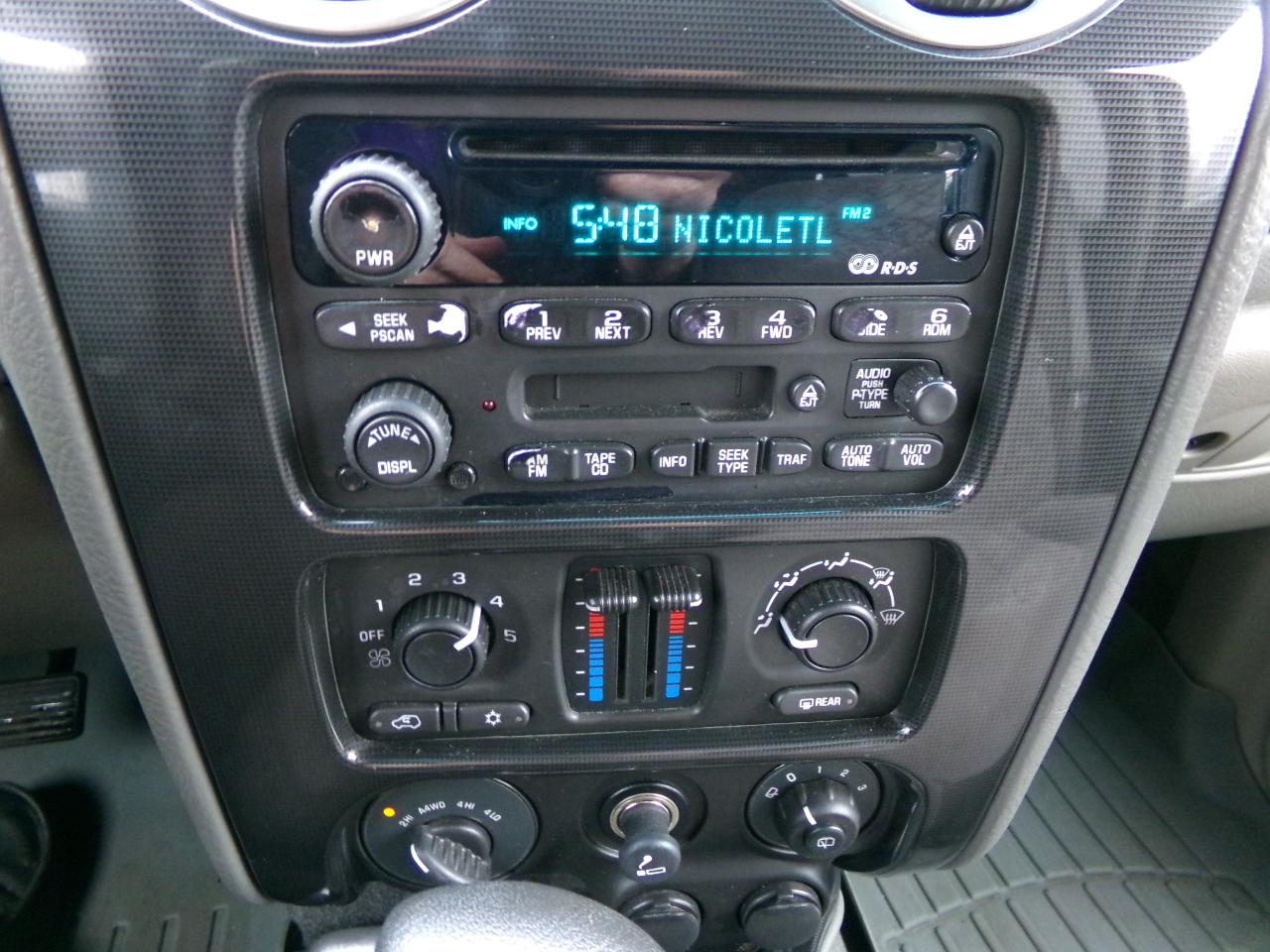 GMC Envoy 4dr 4WD SLE 2003